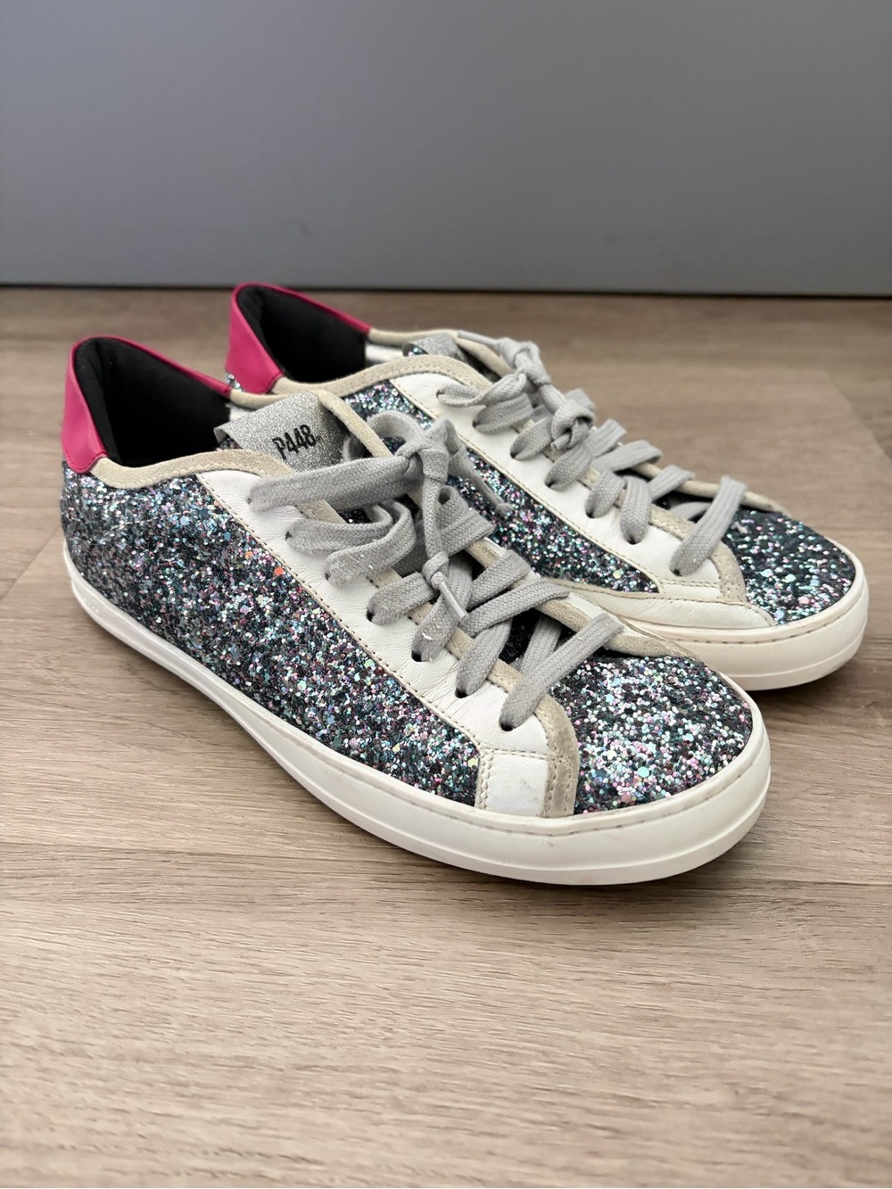 P448 Women’s John Multi Glitter Low-Top Sneakers with Pink Heel Tab size 7 | 37